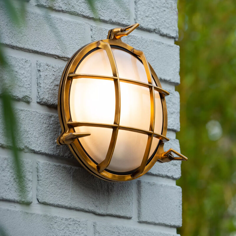 Złota lampa zewnętrzna retro, Dudley, IP65