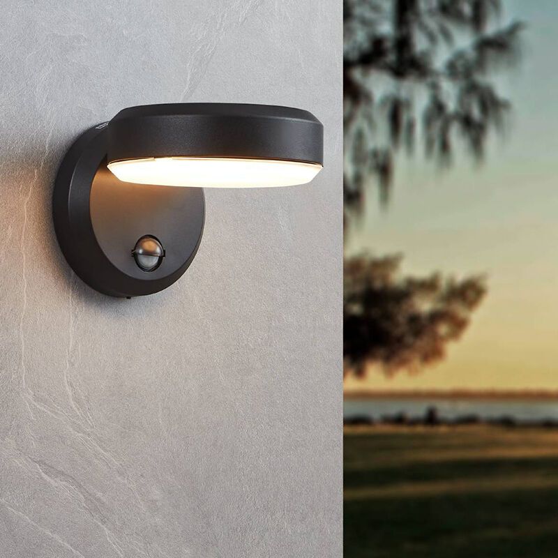 Plastikowy kinkiet zewnętrzny z czujnikiem ruchu czarny, Gabriella, 3,6W, 3000K LED, IP44 Plastikowy kinkiet zewnętrzny z czujnikiem ruchu czarny, Gabriella, 3,6W, 3000K LED, IP44