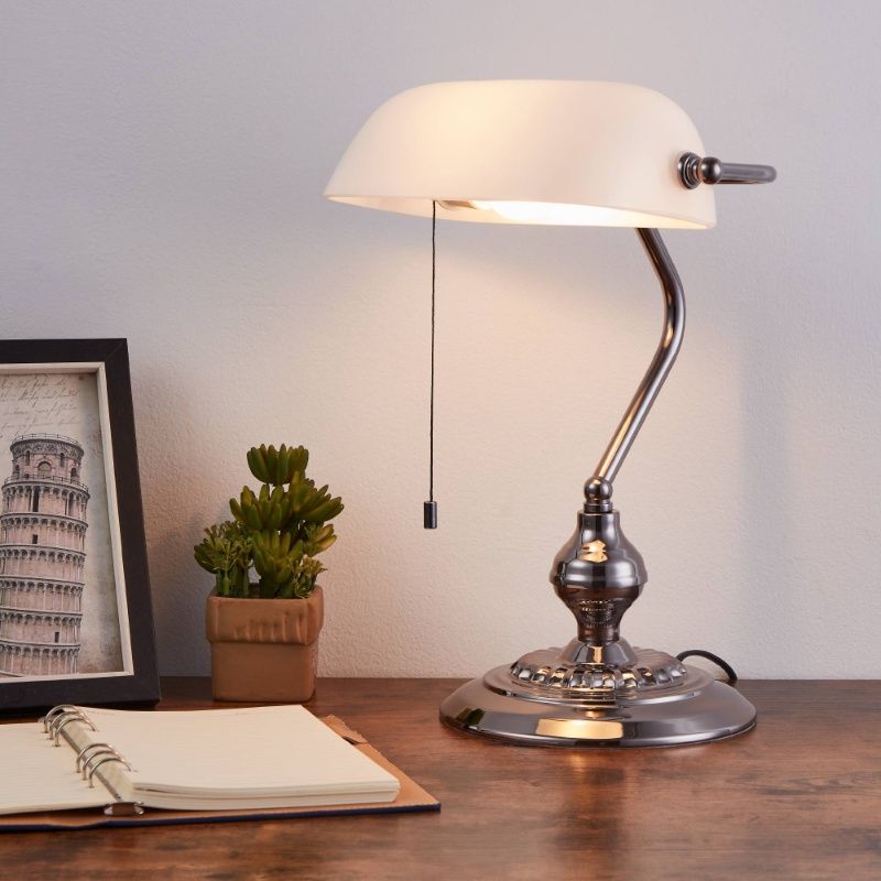 Stalowa klasyczna lampa biblioteczna niklowa, Lugco, z przełącznik pociągowy Stalowa klasyczna lampa biblioteczna niklowa, Lugco, z przełącznik pociągowy