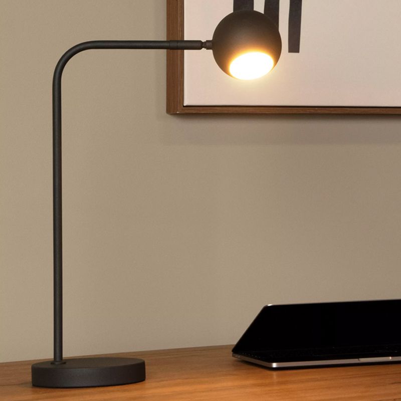 Czarna lampa stołowa akumulatorowa nowoczesna, Comet, 3W, 2700K LED, z dotykowy ściemniacz Czarna lampa stołowa akumulatorowa nowoczesna, Comet, 3W, 2700K LED, z dotykowy ściemniacz