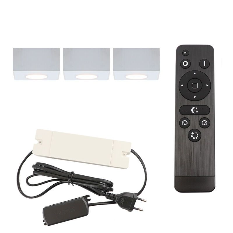 3 kwadratowe oprawy natynkowe białe na werandy Fredo, IP44, z zestawem przyłączeniowym i pilotem 3 kwadratowe oprawy natynkowe białe na werandy Fredo, IP44, z zestawem przyłączeniowym i pilotem