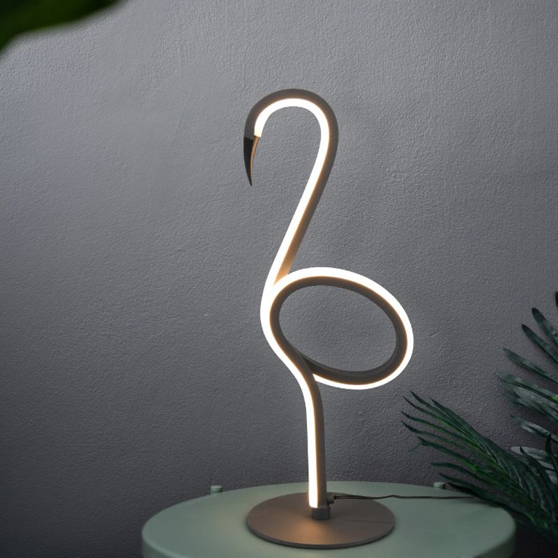 Czarna lampa stołowa design, Puk, 6W, 3000K LED, z przełącznik Czarna lampa stołowa design, Puk, 6W, 3000K LED, z przełącznik