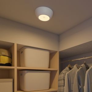 Biała lampa sufitowa z czujnikiem plastikowa, Ravza, 2,3W, 3000K LED, IP44