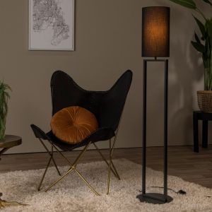 Czarna lampa stojąca rustykalna, Herman, z przełącznik