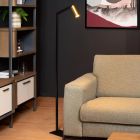 Czarna lampa stojąca nowoczesna, Sybil, z przełącznik