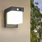 Czarny kinkiet solarny zewnętrzny nowoczesny, Kadija, 5,5W, 4000K LED, IP44