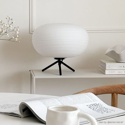 Nowoczesna lampa stołowa biała, Davide, z przełącznik