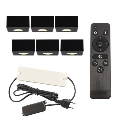 6 kwadratowe oprawy natynkowe czarne na werandy Fredo, IP44, z zestawem przyłączeniowym i pilotem