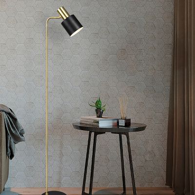 Czarna lampa stojąca metalowa, Zoja, z przełącznik