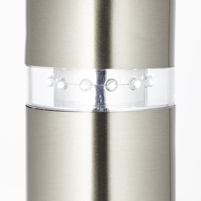 Plastikowa lampa podłogowa zewnętrzna z czujnikiem zmierzchu chromowana, Sage, 2W, 3000K LED, IP44