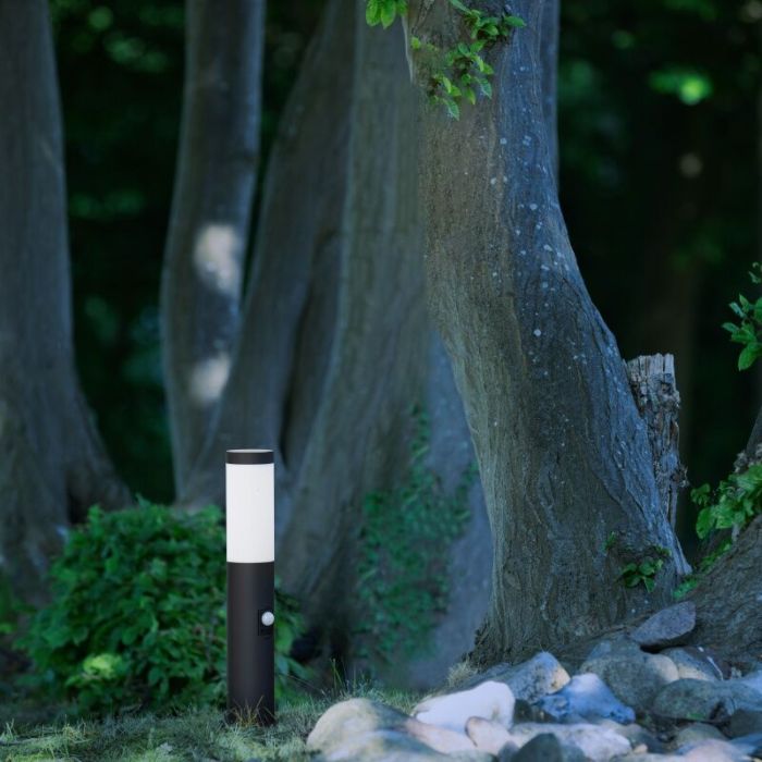 Metalowa lampa podłogowa zewnętrzna z czujnikiem ruchu czarna, Meis, IP44