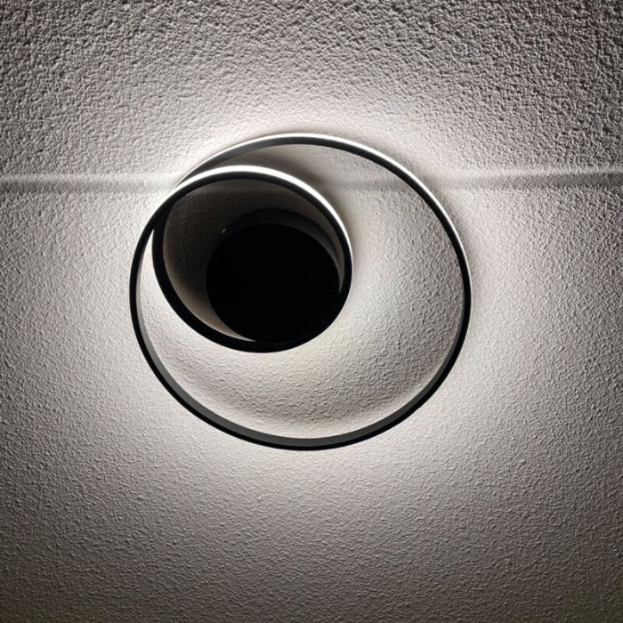 Czarny plafon sufitowy nowoczesny, Sassandra, 22W, 3000K LED, ściemniana w 3 krokach